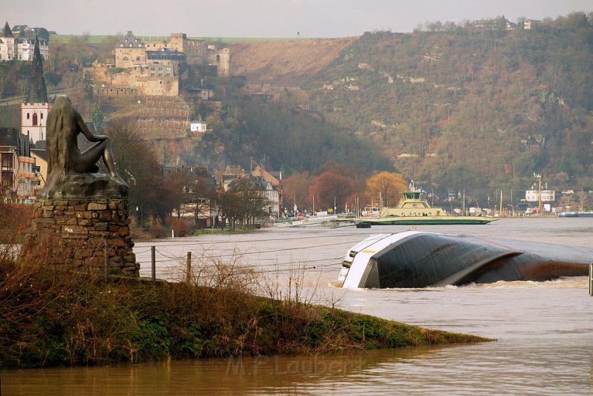 Schiff gesunken St Goarhausen Loreley P009.jpg